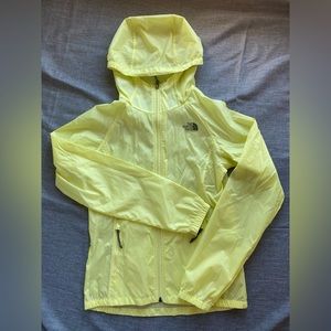 Like new bright yellow North Face shell. Size is XS. It is water resistant